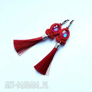 Bordowe z kolczyki, z chwostem, sutasz