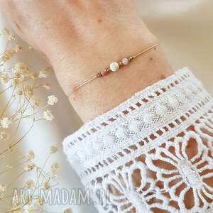 beżowa bransoletka z rodonitem biżuteria handmade delikatna biżuteria, kamień