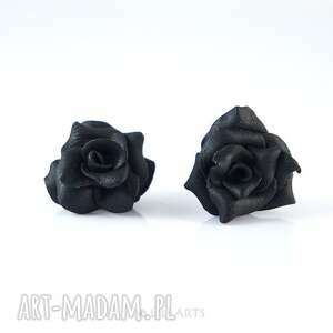 kolczyki - czarna róża wkrętki, sztyfty róże różyczki, kwiaty