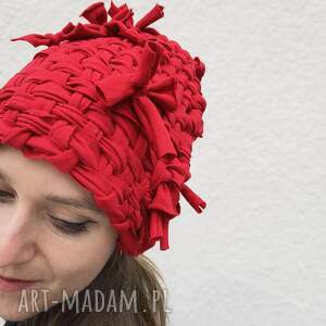 czapka artystyczna carmen - zimowa czapa, 100 bawełna czerwony dodatek