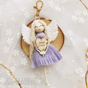 makramowy breloczek anioł stróż aniołek na szczęście brelok, pomysł prezent