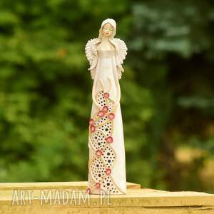 handmade ceramika anielica z kwiatami