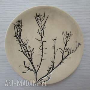 handmade ceramika malutki talerzyk z roślinkami