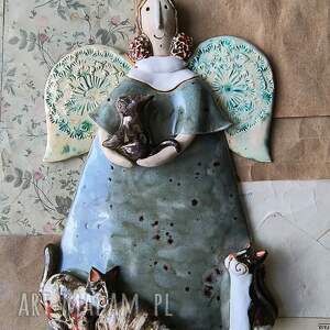 aniołek z 4 kotami ceramika