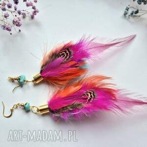 Kolczyki boho amarantowe - długie, kolorowe i lekkie z piórami (handmade)