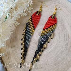 rzucające się w oczy kolczyki indiańskie do ramion