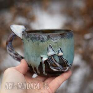 ręcznie zrobione ceramika handmade kubek z grzybkiem | dark - pale | ok 400 ml
