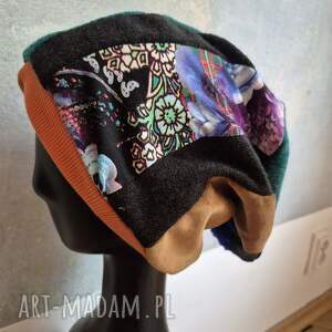 czapka na podszewce kolorowa patchworkowa rękodzieło świetna na codzienne
