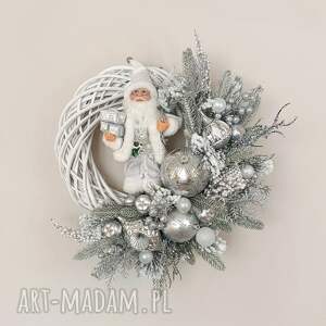 świąteczny wianek z mikołajem wieniec na boże narodzenie, dekoracja święta