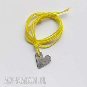 wisiorki serduszko alpaka, zmatowione, sznurek