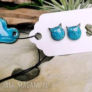 błękitne kolczyki sztyfty kocimiętki - prezent dla miłośniczek kotów biżuteria