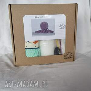 ośmiorniczka pluszowa - kompletny zestaw do samodzielnego szydełkowania