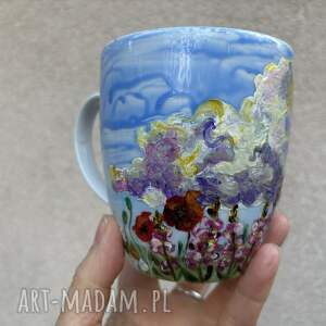 Ręcznie malowany kubek porcelanowy Chmura i łąka