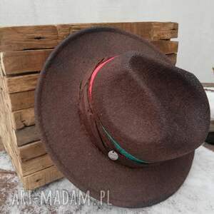 ręcznie robione kapelusze czekoladowy kapelusz