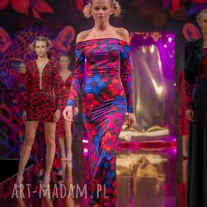 Sukienka z odsłoniętymi ramionami - Julia Maxi Flower Power, efektowna