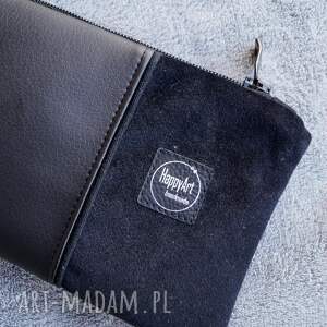 Prezent czarna kosmetyczka z łączonych tkanin, na etui