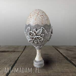 jajko „Antyczna Biel z Motylami” 10cm, jajo dekoracyjne