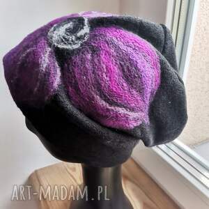 handmade czapki czapka wełniana filcowana zimowa handmade w kwiaty na podszewce