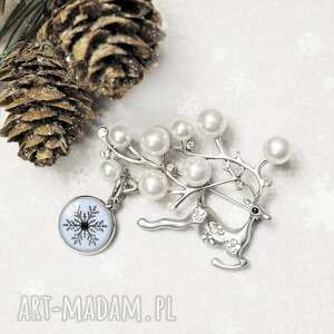oryginalna biżuteria na prezent świąteczny, broszka, unikat renifer, perły