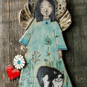 anioł ceramiczny z kotkiem, kotem, dekoracja ścienna