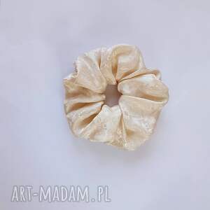 handmade ozdoby do włosów jedwabna frotka scrunchie beż