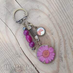 Brelok z motywem kwiatka - Pink Chamomile, do torebki