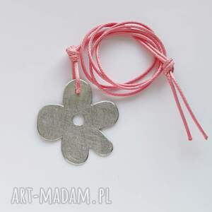 kwiat wisiorek alpaka, sznurek