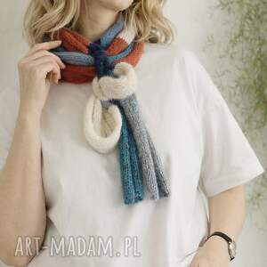 Szaliko - długi cienki szalik, w paski, zamotka