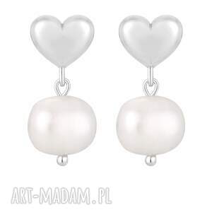 srebrne kolczyki serca z perłami, sercami, serduszkami naturalne
