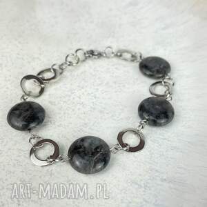 Bransoletka z larvikitem i stalą chirurgiczną handmade