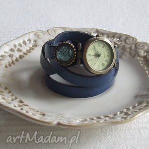 handmade zegarki zegarek vintage z grafiką skórzany chabrowy