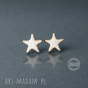 ceramiczne kolczyki sztyfty w kształcie gwiazdki kolorze białym, prezent