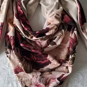 goka chusta handmade, piwonie, dresówka