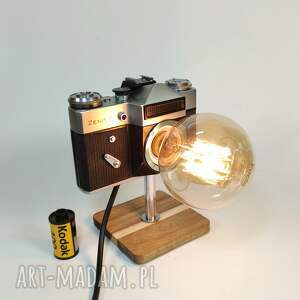 Lampka z aparatu retro - oryginalny prezent dla fotografa