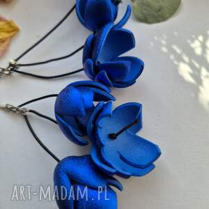 Kolczyki długie metaliczne niebieskie kwiaty kol, go, pier