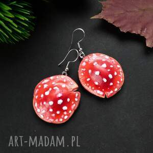 kolczyki czerwone kapelusze grzybki muchomorki, amanita, jesień natura, leśna