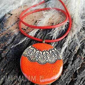 unikalny pomarańczowy wisiorek vintage naszyjnik orientalny postarzany ornament