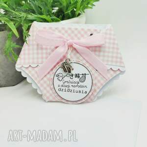 kartka gratulacyjna z okazji narodzin - mini pampers w kratkę różową