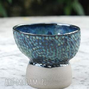 Szary wazon ceramiczny handmade - nieregularna forma
