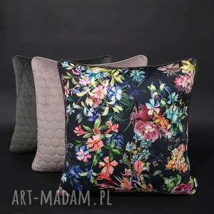 ręczne wykonanie poduszki komplet 3 poduszek ciemne kwiaty 45x45cm