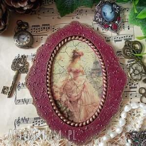 Ozdobny medalion z damą, decoupage, vintage, shabby chic