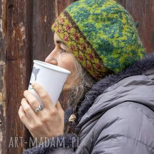 czapka beret wełniana głogowa zieleń, rustykalna, botaniczna, dzianinowa