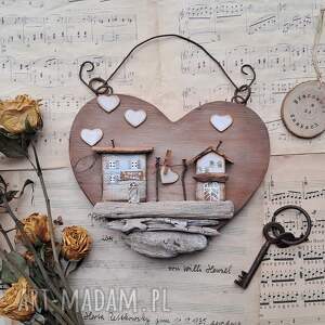 ozdobne serce z drewna no 1, pomysł na prezent, ozdoba drzwi ścianę