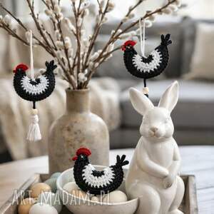 trzy kurki / wisząca kurka szydełkowy kogut wielkanocne ozdoby prezent