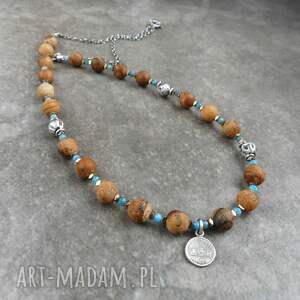 Prezent skalista plaża, srebro, srebrny naszyjnik, kamienie naturalne