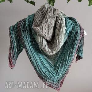 ręcznie szydełkowana chusta - przechodzące odcienie malagi, ciemnego szmaragdu