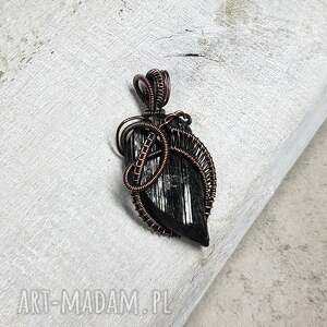 janart magiczny czarny turmalin m249 wire wrapping, rękodzieło miedź, wisiorek