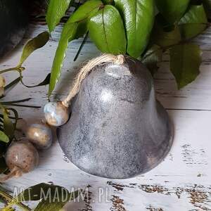 srebrny dzwoneczek, ceramiczny dzwonek ozdoba wisząca
