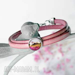 skórzana bransoletka z artystyczną przekładką pink marble, skóra naturalna