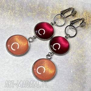 dwukolorowe klipsy o perłowym blasku e103/a2, zamiennik kolczyków, pomarańczowo